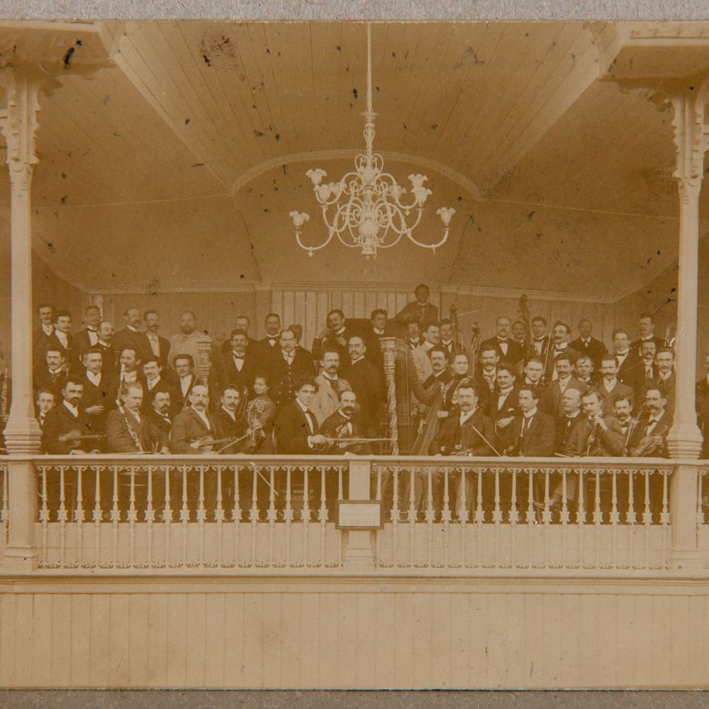 1918